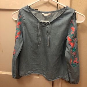 Peek-a-boo long sleeved shirt